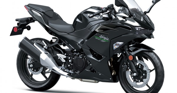 24MY_Ninja 500_BK1_STU (1)-